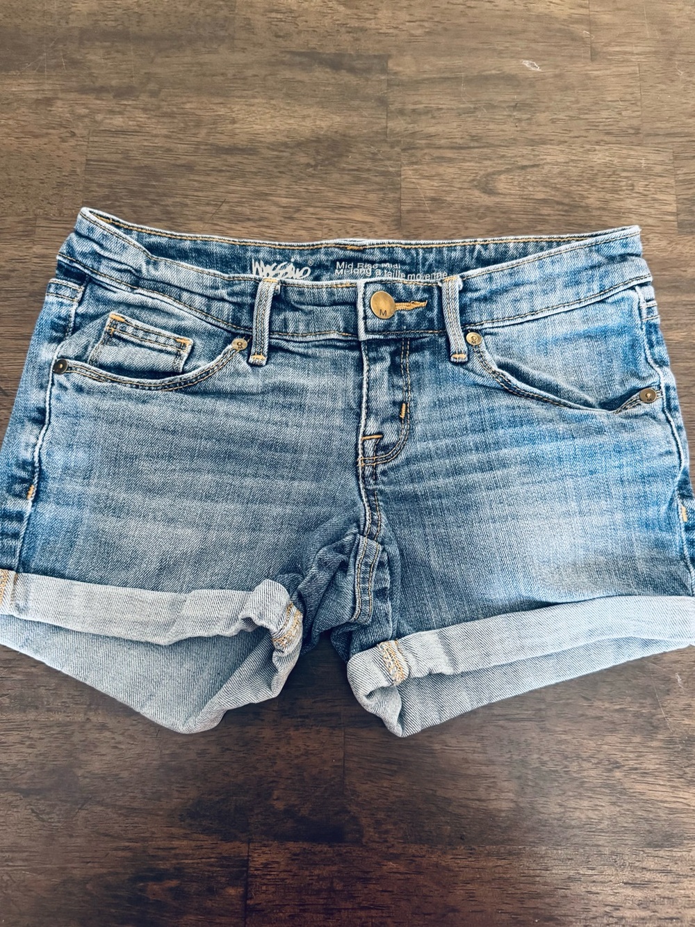 Mossimo Women's Cuffed Denim Shorts 00 24